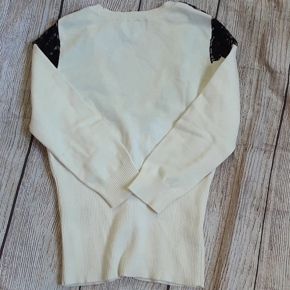 Rampage ivory sweater with lace sz S - Picture 4 of 5